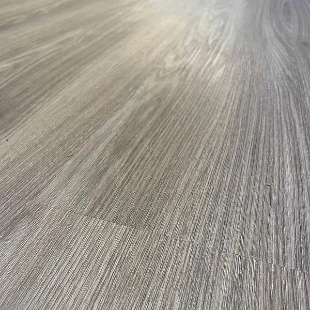 kitchen LVT