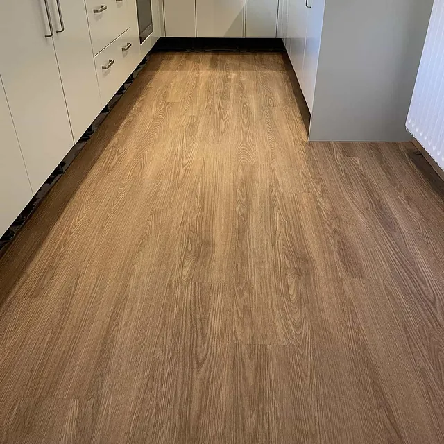 LVT